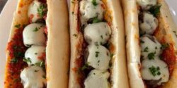 طرز تهیه ساندویچ گوشت قلقلی ساده با طعمی بی نظیر