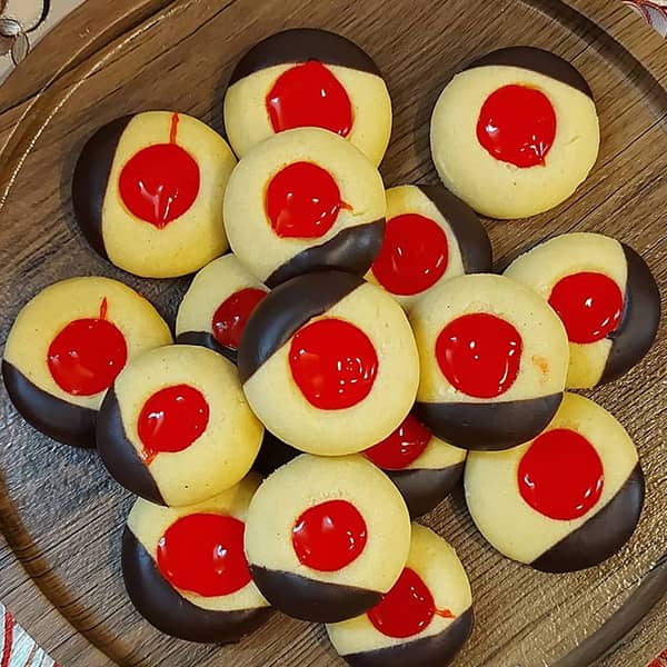 علت ترک خوردن شیرینی دادلی طرز تهیه شیرینی دادلی بدون فر طرز تهیه شیرینی دادلی با پیمانه شیرینی دادلی معصومه رسولی شیرینی دادلی خانم گلاور شیرینی دادلی آشپزخانه کوچک من شیرینی دادلی بدون کره
