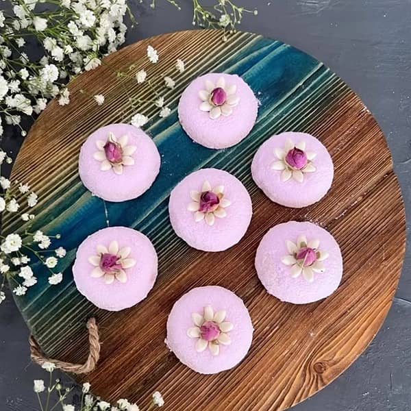 طرز تهیه شیرینی گل سرخ دستور پخت شیرینی گل سرخی شیرینی گل محمدی