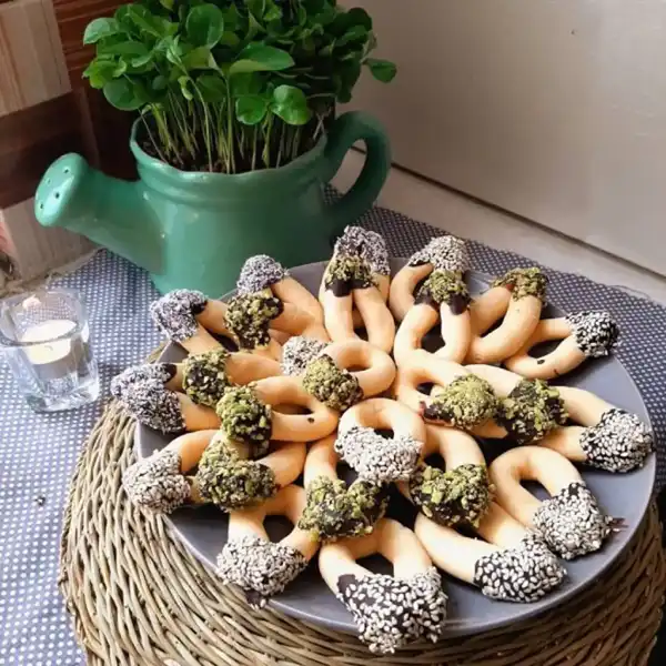 شیرینی مدل اشکی + شیرینی اشکی از سادهترین دستورهای پخت در دنیای شیرینیپزی