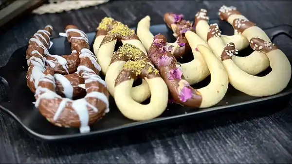 شیرینی مدل اشکی + شیرینی اشکی از سادهترین دستورهای پخت در دنیای شیرینیپزی