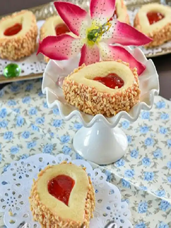 شیرینی مدل اشکی + شیرینی اشکی از سادهترین دستورهای پخت در دنیای شیرینیپزی