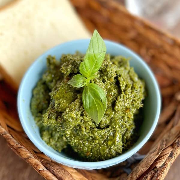 طرز تهیه سس پستو بدون پنیر طرز تهیه سس پستو رژیمی طرز تهیه سس پستو برای پاستا طرز تهیه سس پستو با دانه کاج طرز تهیه سس پستو با خامه طرز تهیه سس پستو با ریحان خشک طرز تهیه پاستا با سس پستو