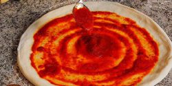 طرز تهیه سس پیتزا با رب گوجه فرنگی و طعمی بی نظیر