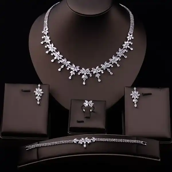 سرویس طلا عروس + درخشندگی چندبرابر با سرویس طلا لاکچری و برند عروس