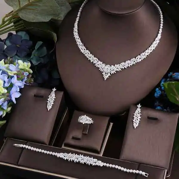 سرویس طلا عروس + درخشندگی چندبرابر با سرویس طلا لاکچری و برند عروس