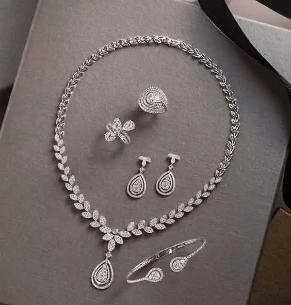 سرویس طلا عروس + درخشندگی چندبرابر با سرویس طلا لاکچری و برند عروس