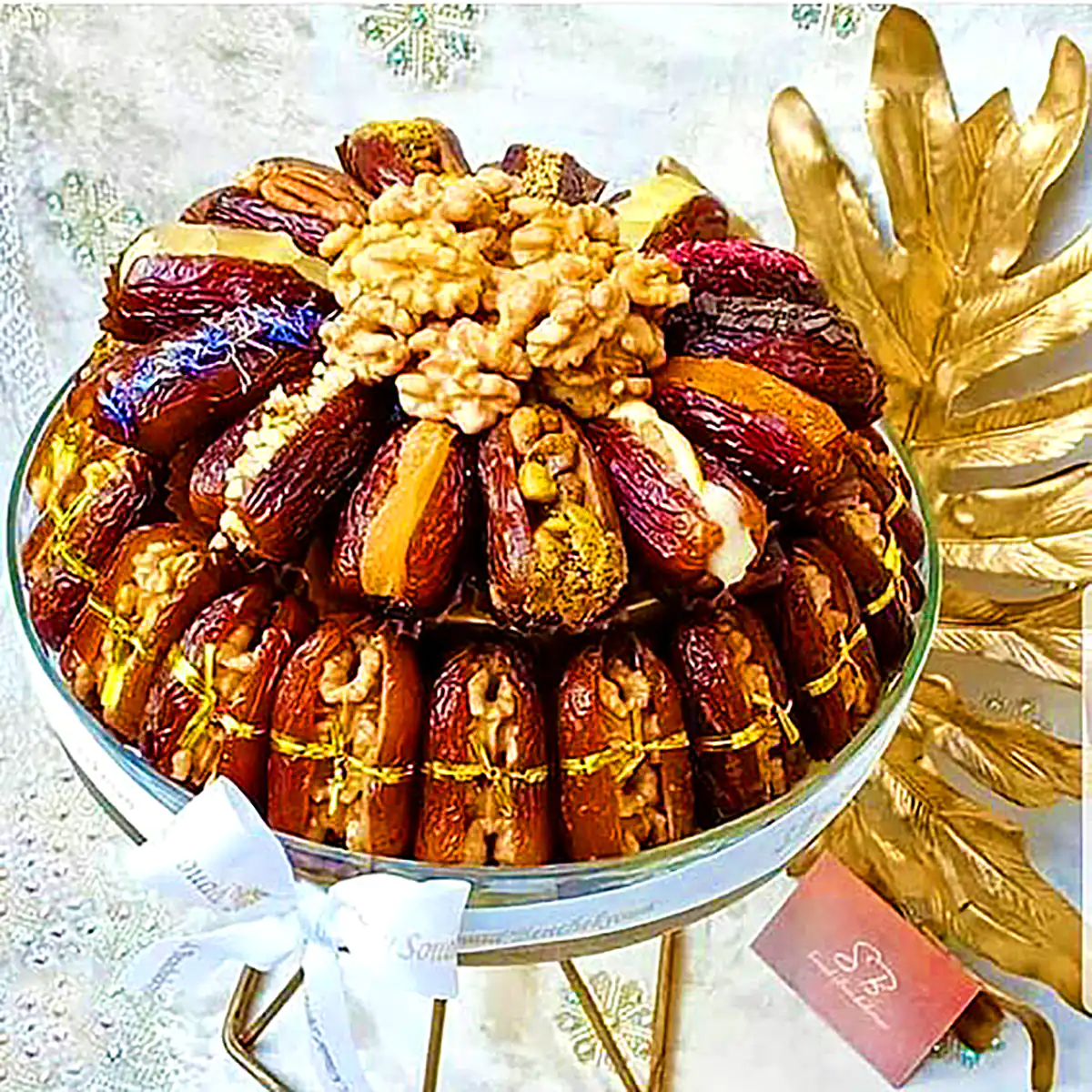 تزئین خرما مغزدار