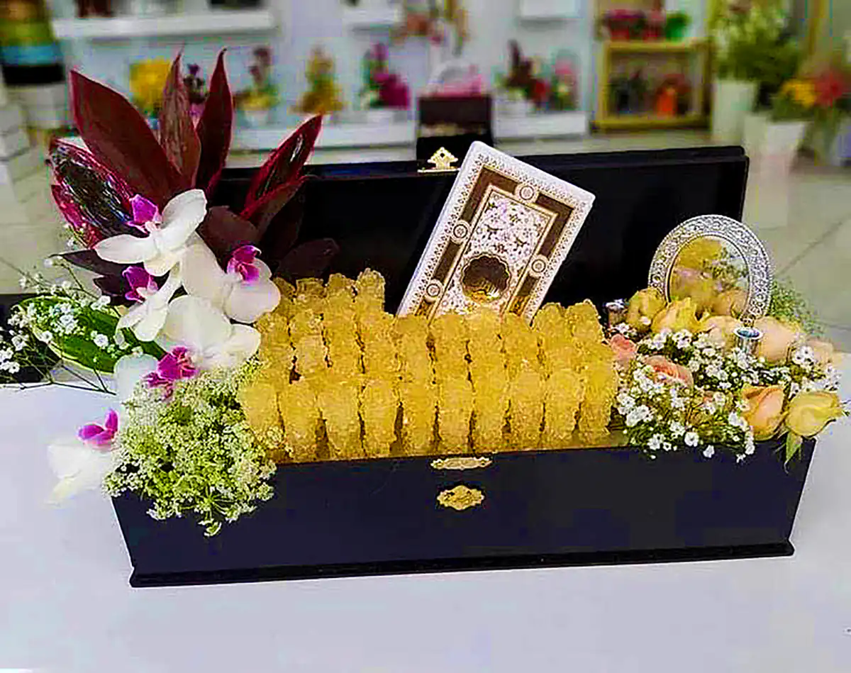 تزئین نبات سالن عقد
