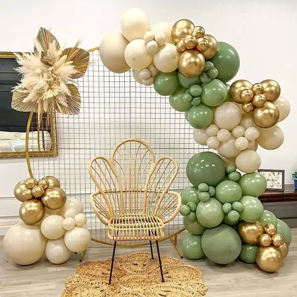 تزیین بادکنک ساده در خانه + ایدههای جذاب و بینظیر تزیین بادکنک ساده در خانه