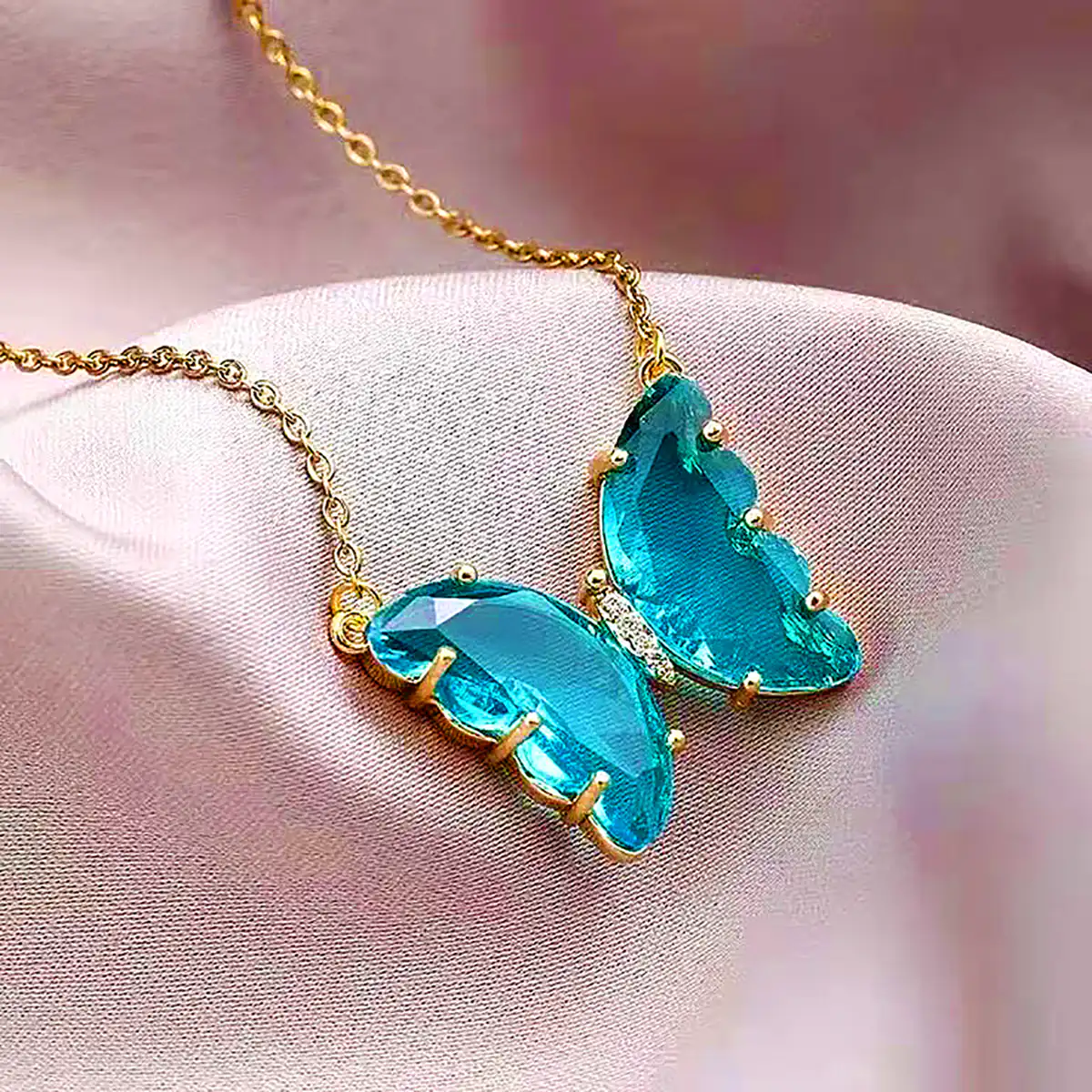 توگردنی سنگی آبی