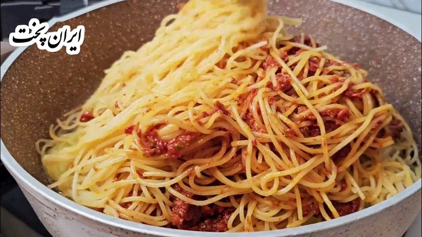 طرز تهیه ماکارونی بدون رب و گوشت