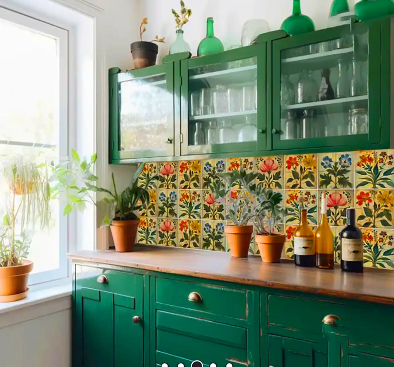 آشپزخانه نئوکلاسیک خوش رنگ 