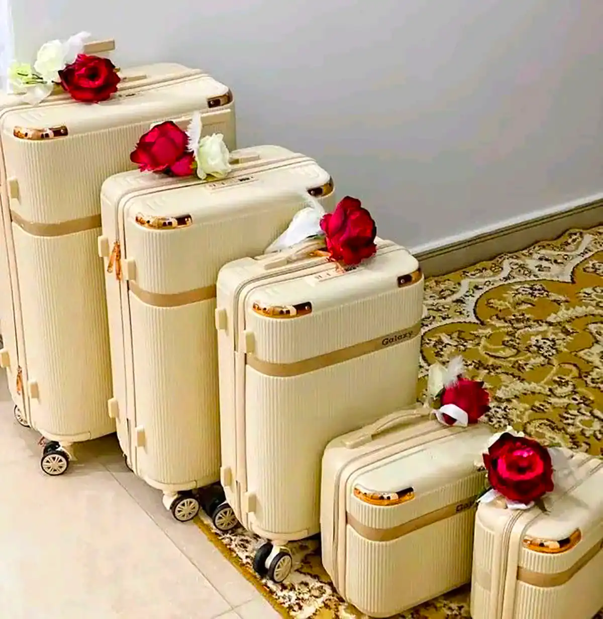 چمدان عروس کلاسیک و لوکس 