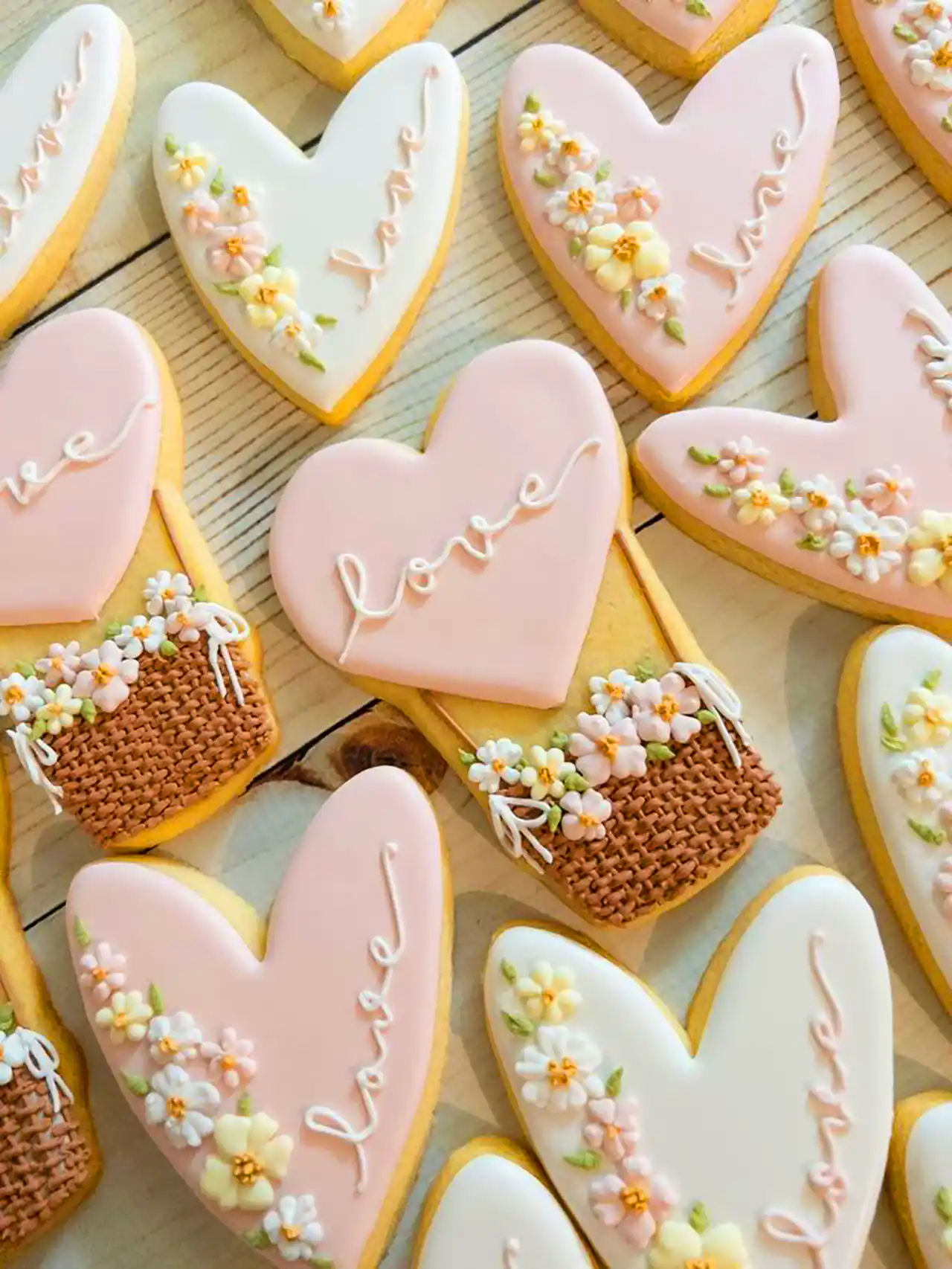 کوکی عاشقانه قلبی صورتی