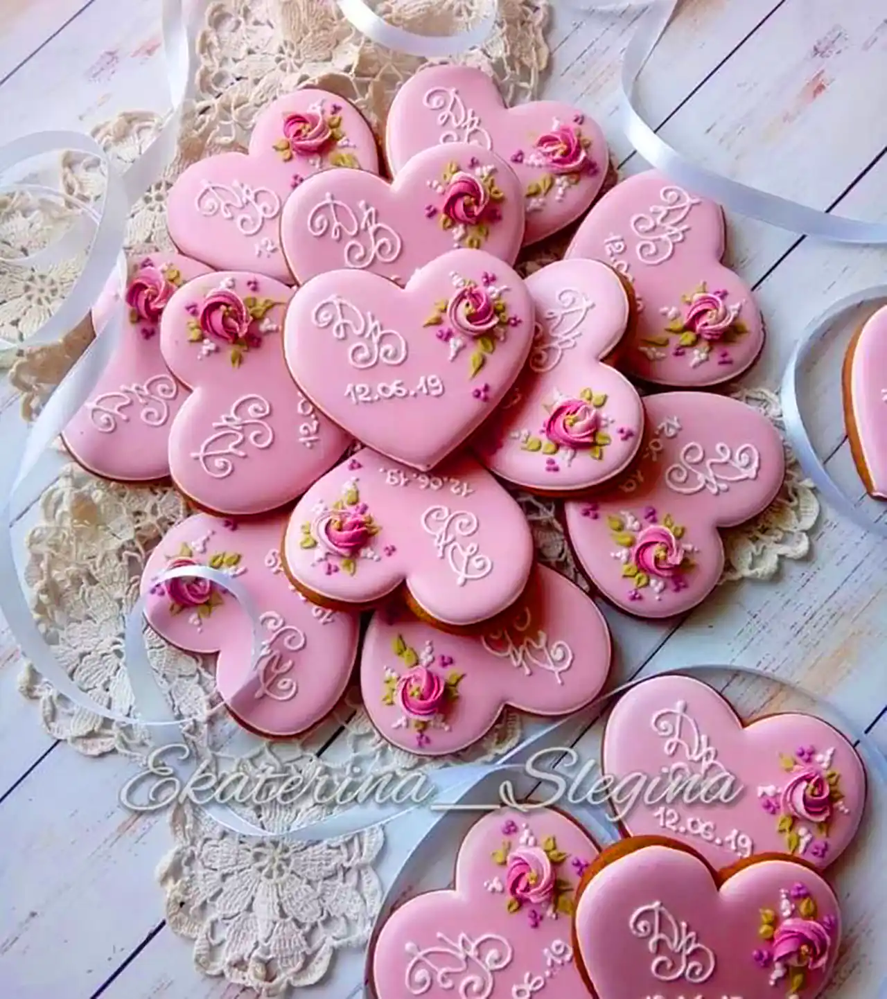 کوکی عاشقانه قلبی صورتی