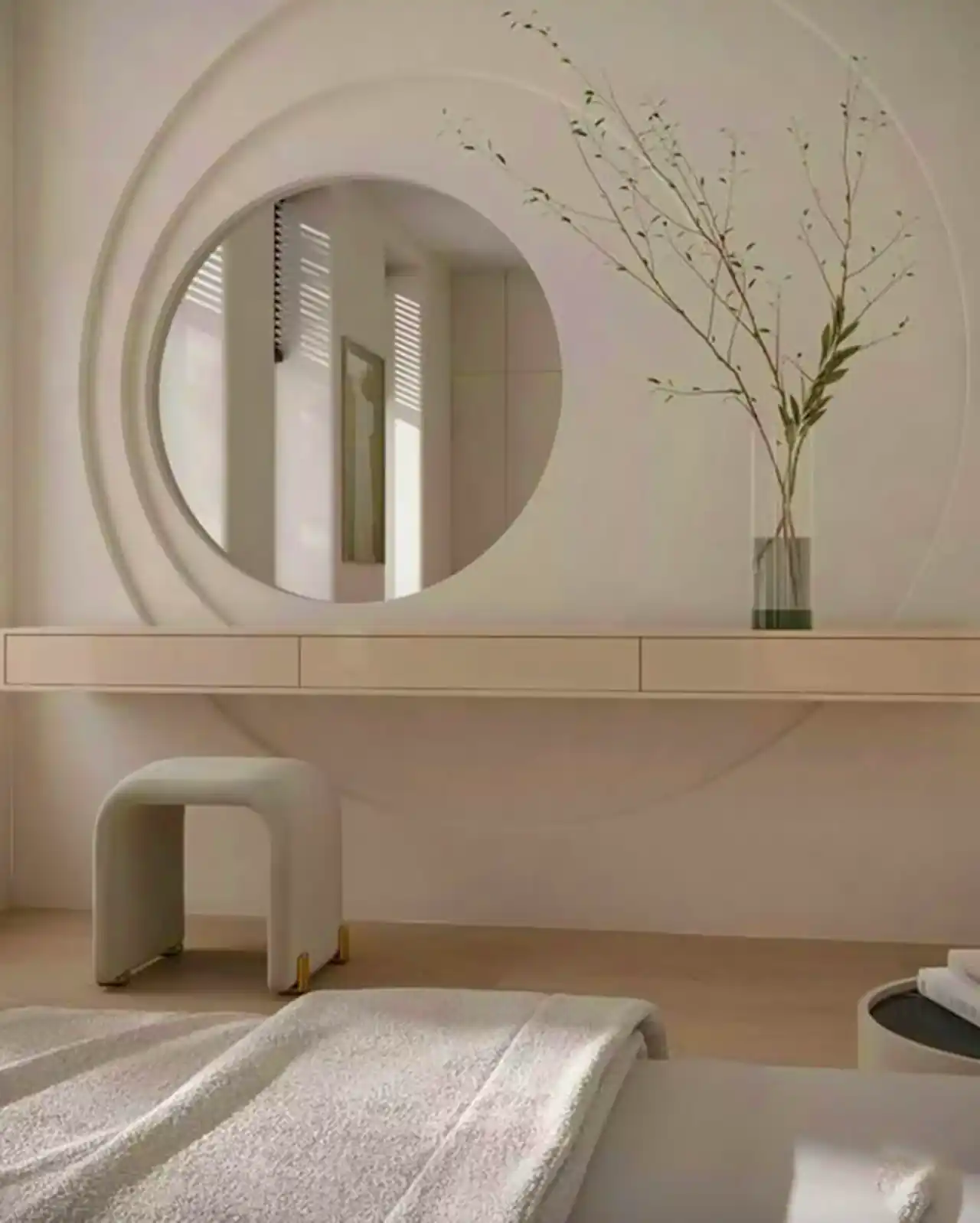 دکور با میز و آینه آرایشی 