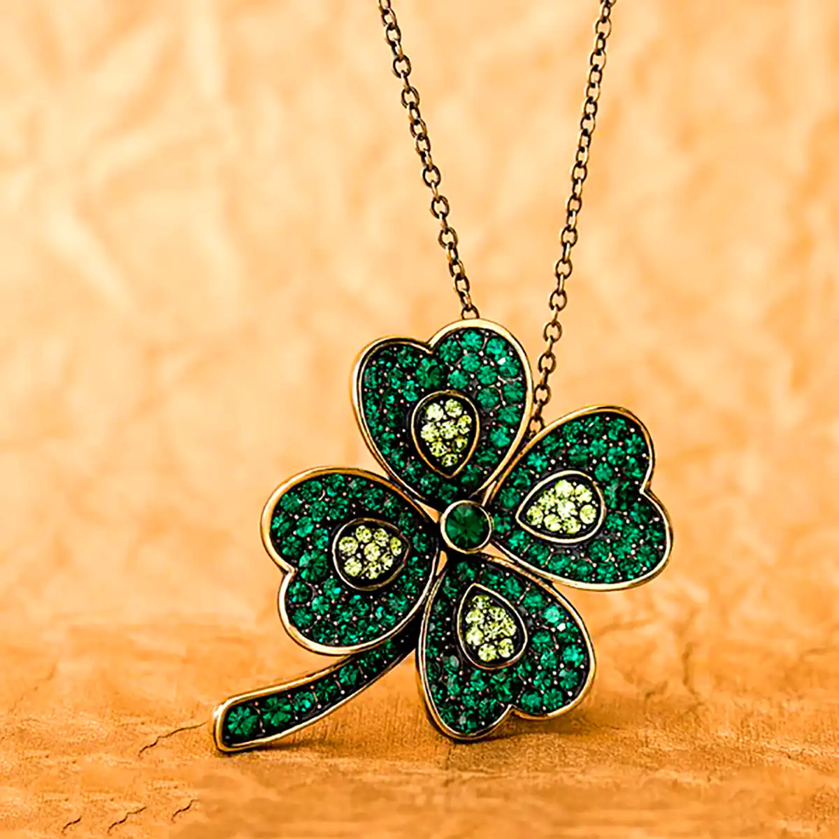 گردنبند طلا شبدر شانس نگین دار