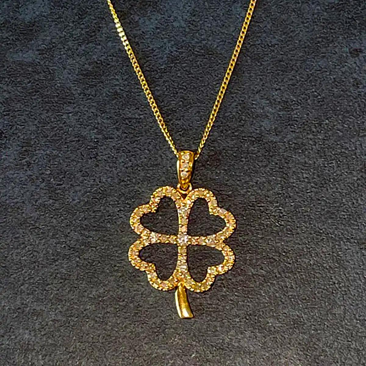 گردنبند طلا شبدر شانس نگین دار