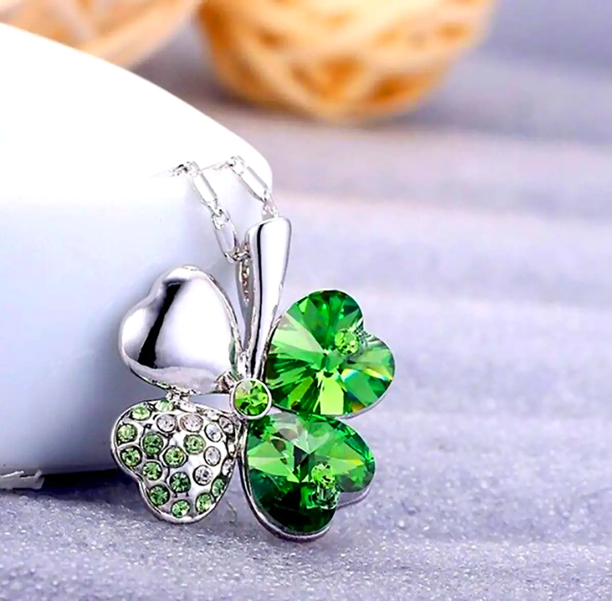 گردنبند طلا شبدر شانس نگین دار