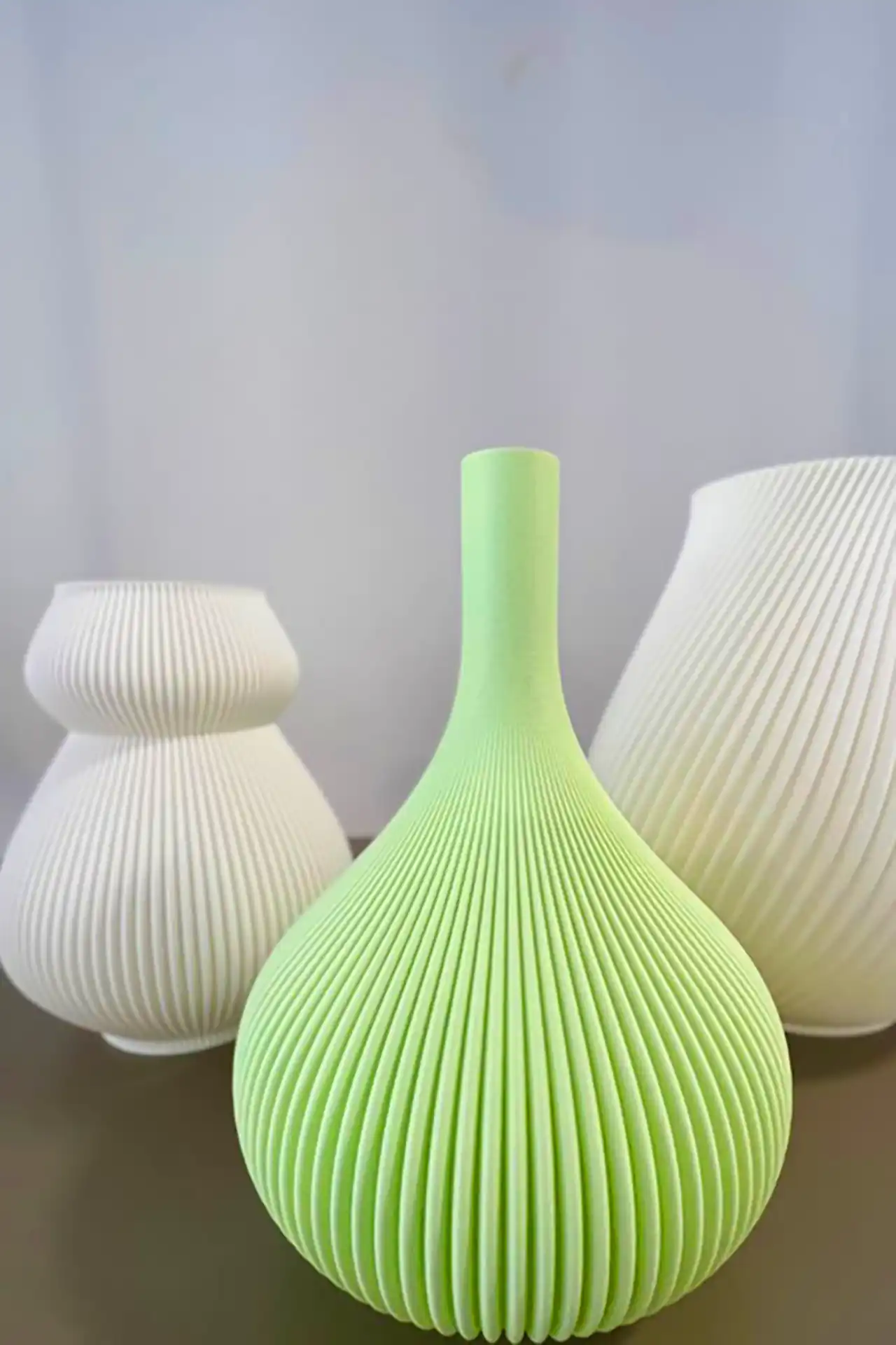 گلدان مدرن دکوری شیاردار 