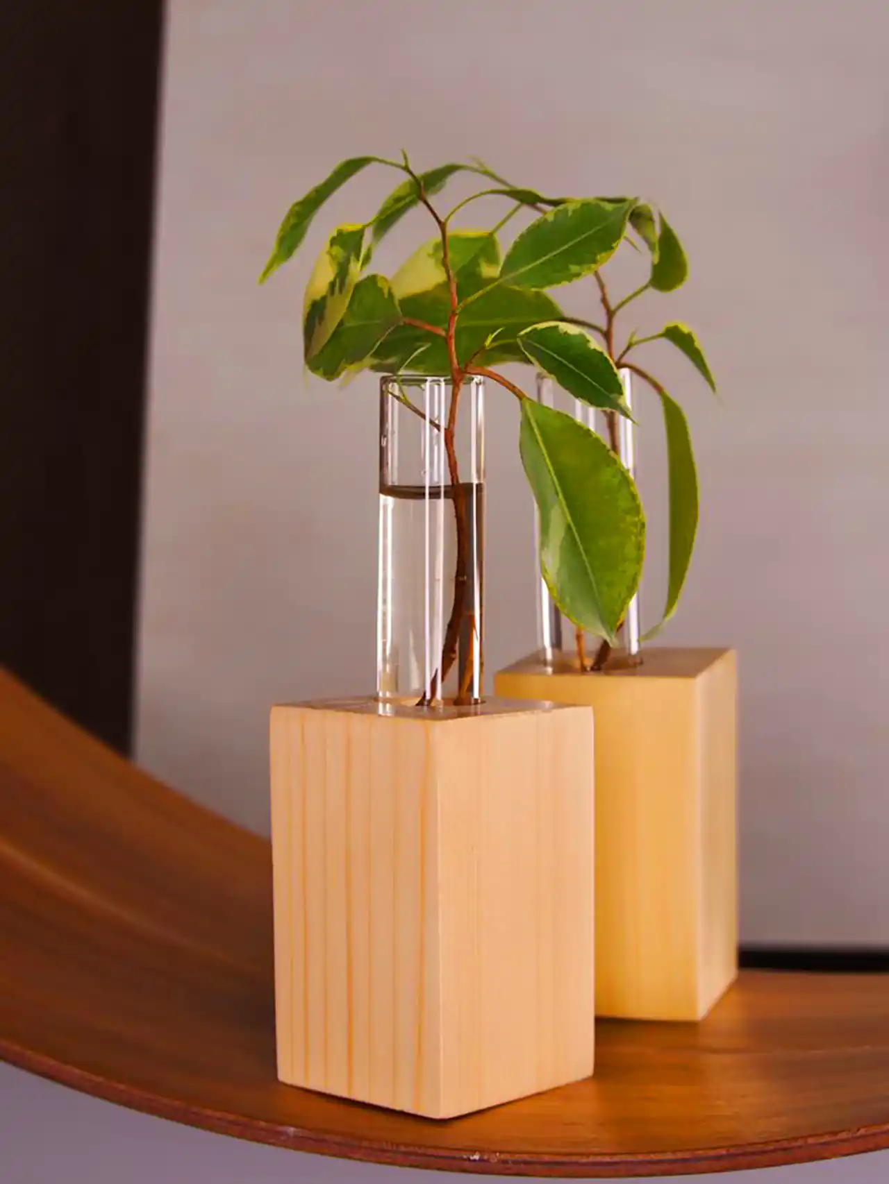 گلدون چوبی دکوری رومیزی