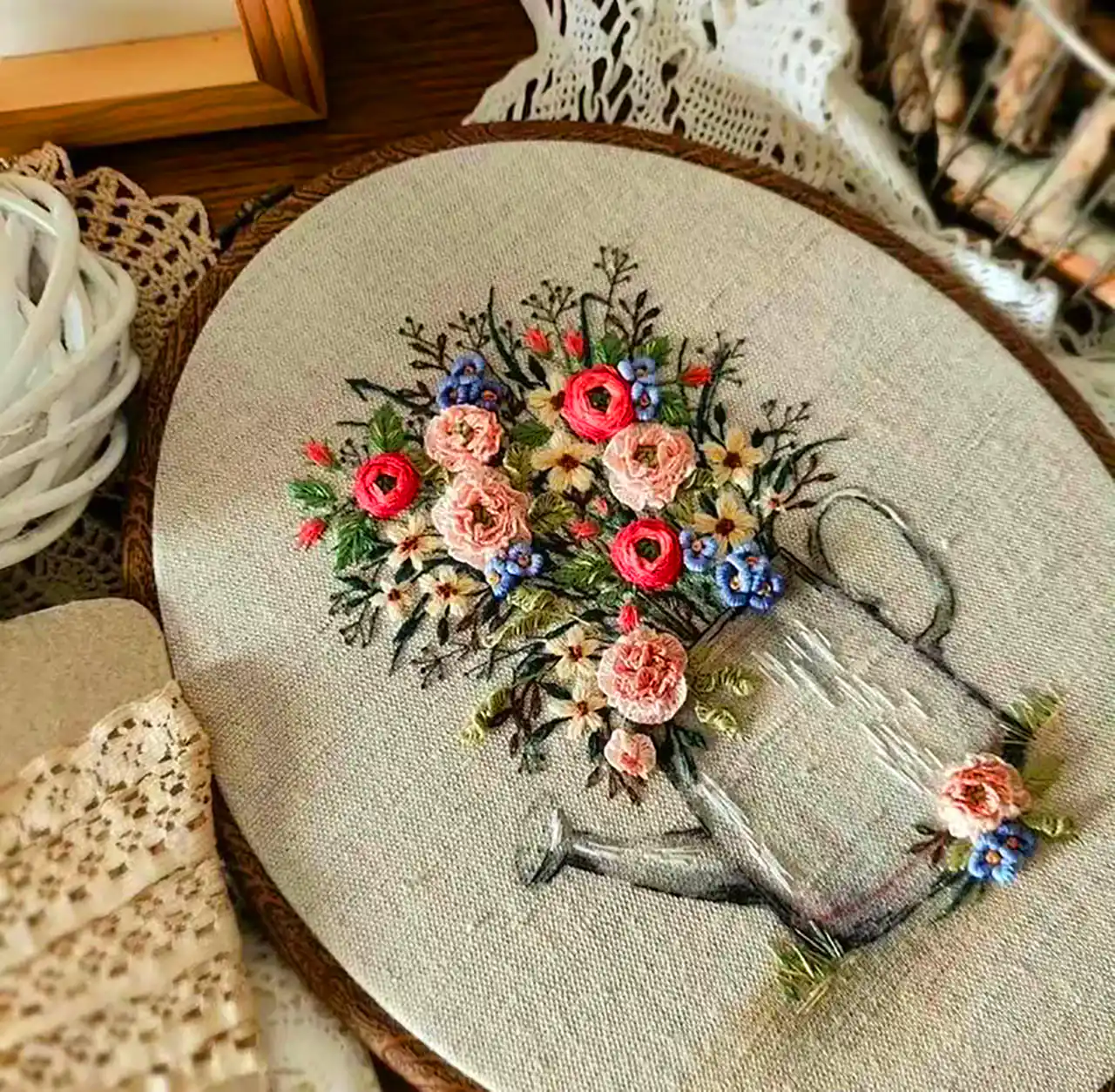 هنر ظریف گلدوزی روی پارچه