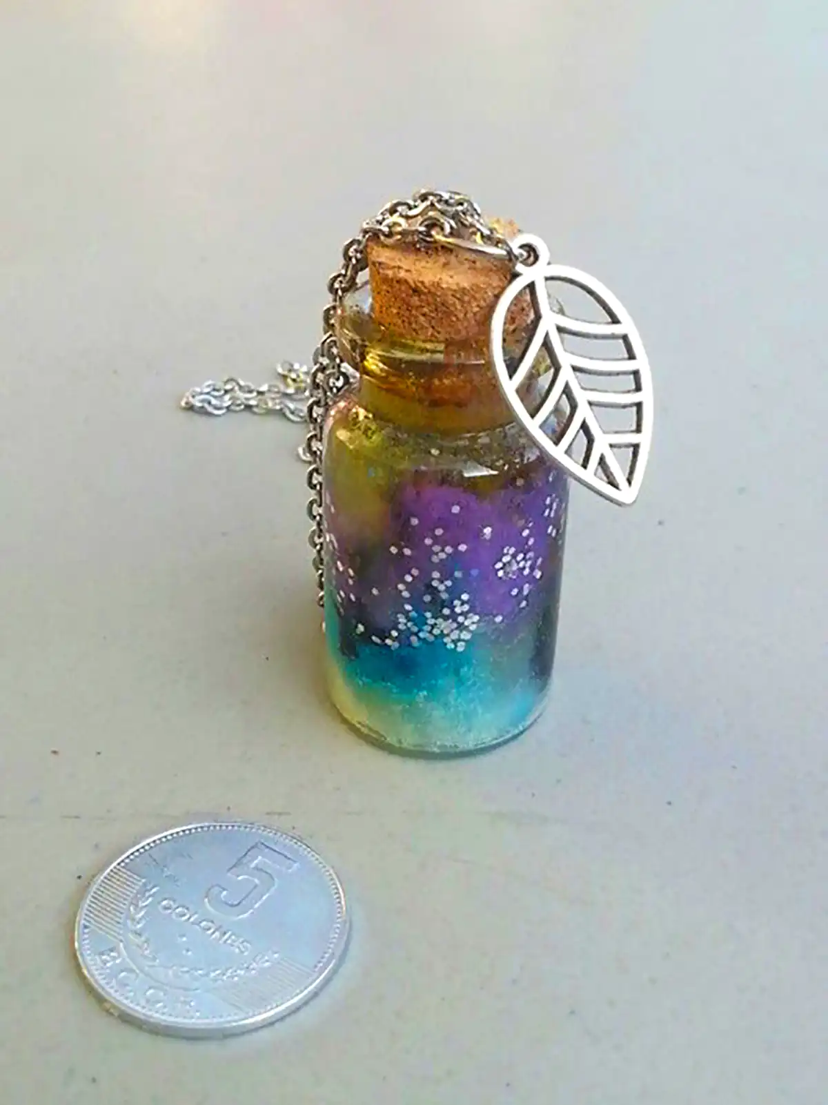 جاکلیدی بطری رنگین کمان