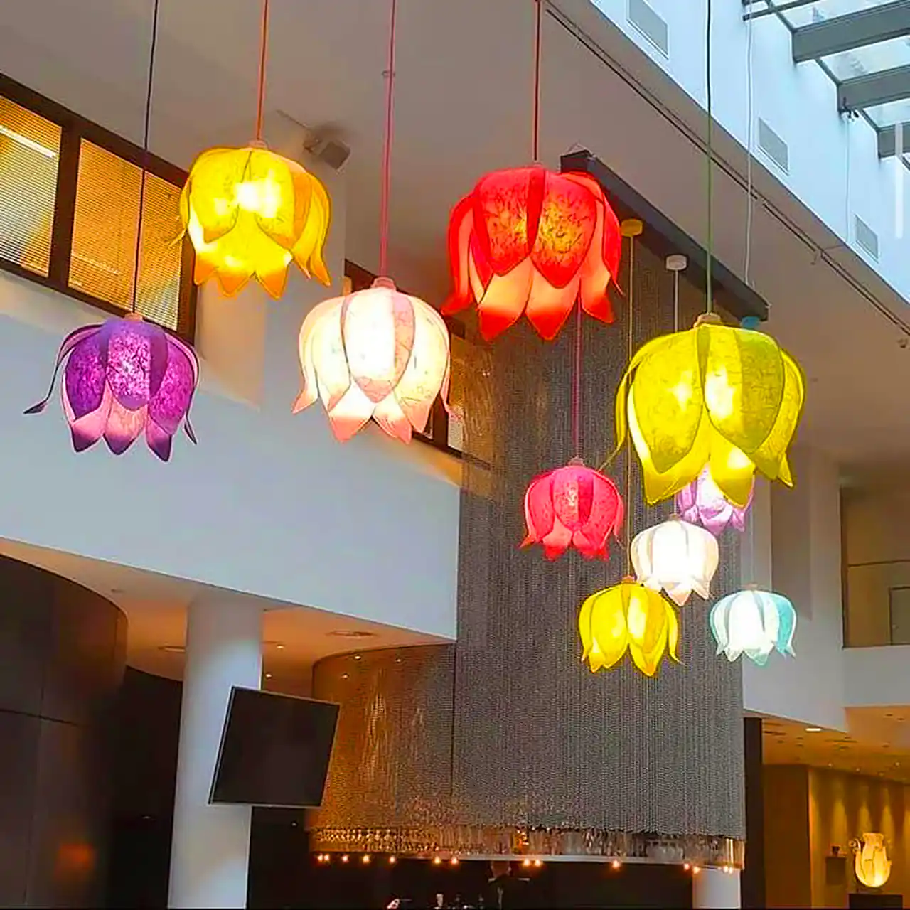 لوستر شیک طرح لاله واژگون