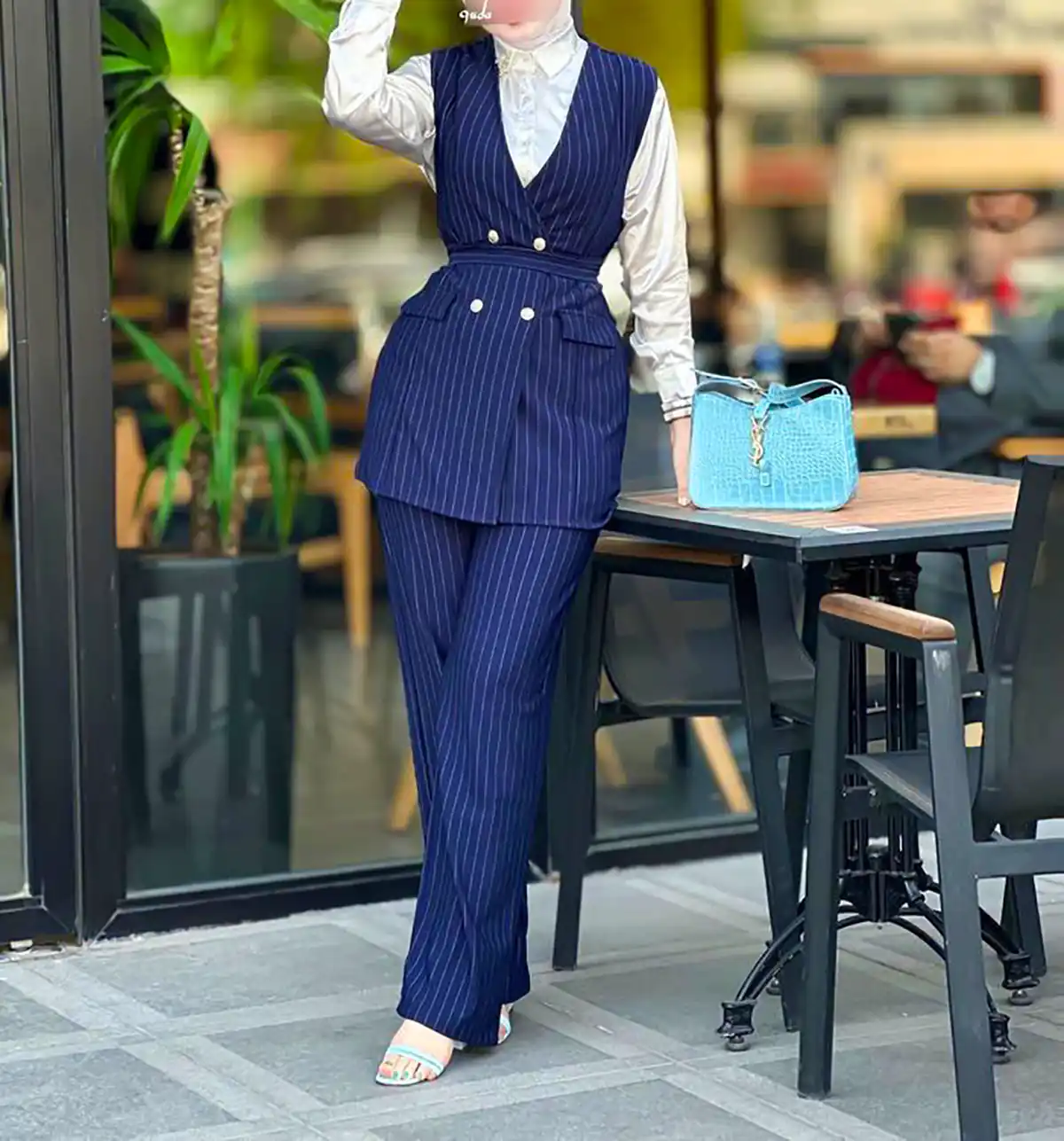 مانتو خاص زنانه با طراحی منحصر به فرد