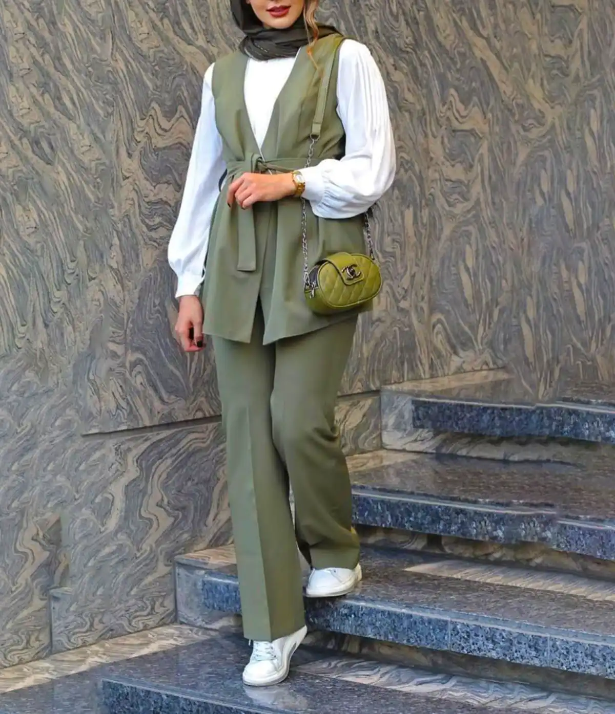 مانتو خاص زنانه با طراحی منحصر به فرد