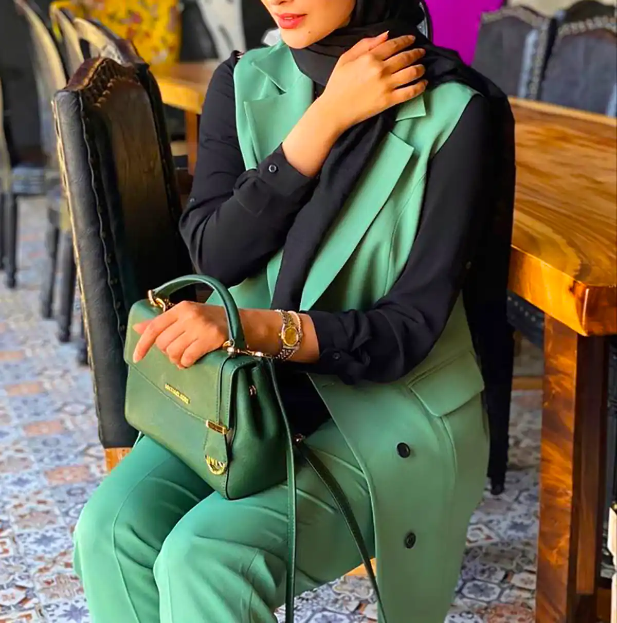 مانتو خاص زنانه با طراحی منحصر به فرد