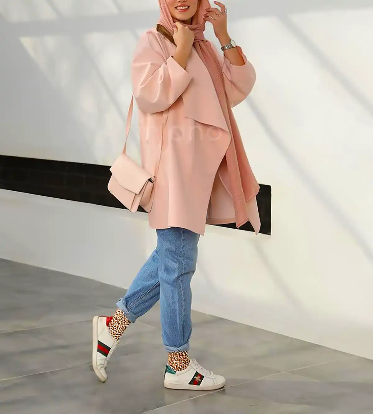 مانتو پارچه ای درجه یک با دوخت تمیز