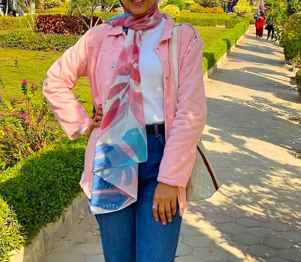 مانتو پارچه ای درجه یک با دوخت تمیز