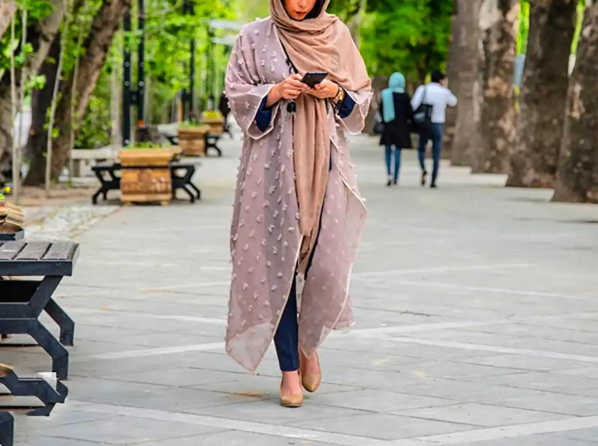 مانتو طرحدار شیک دخترانه