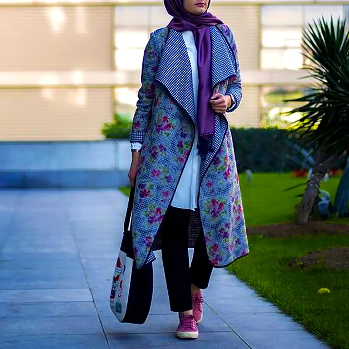 مانتو طرحدار شیک دخترانه