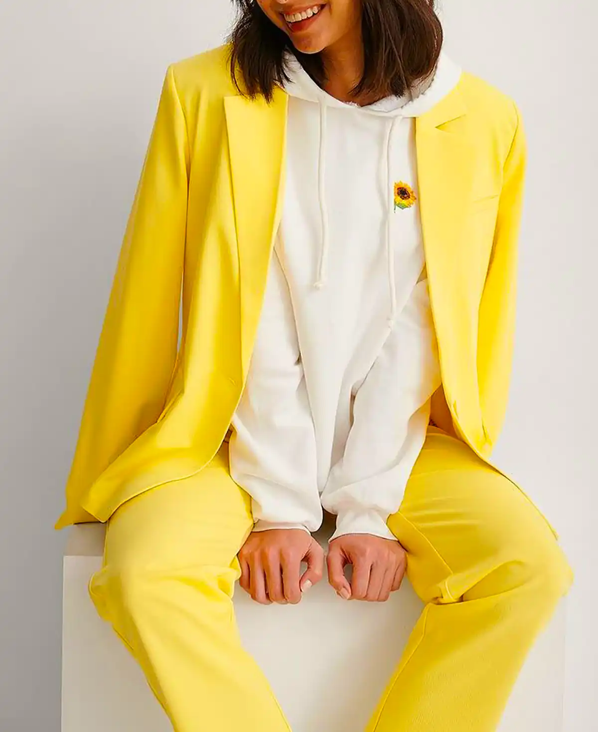 مانتو ترند 2025 زرد کره ای