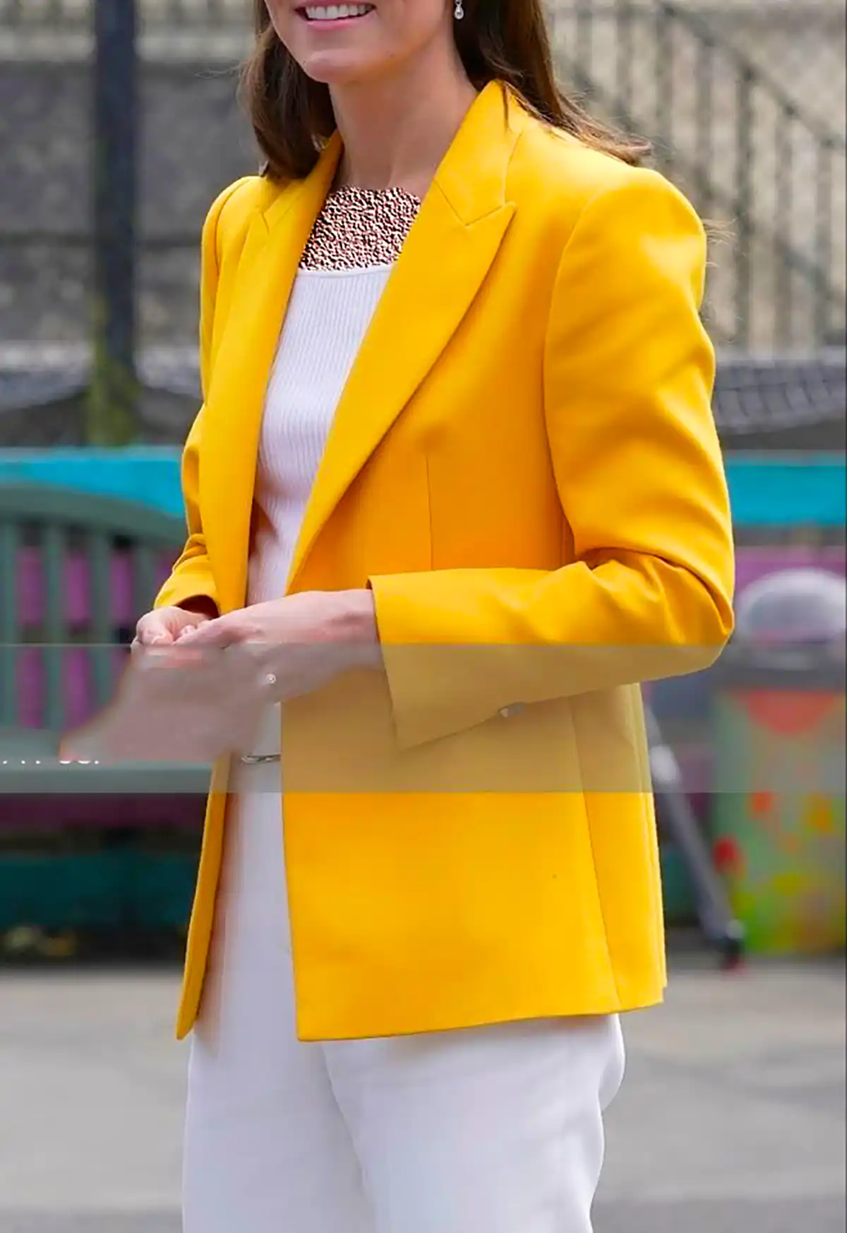 مانتو ترند 2025 زرد کره ای