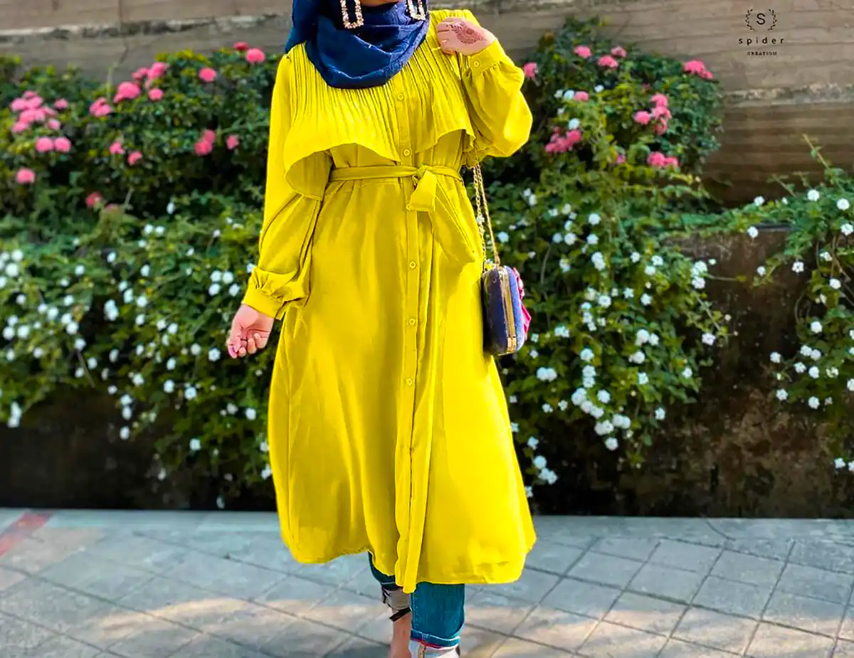 مانتو زنانه با طراحی خاص