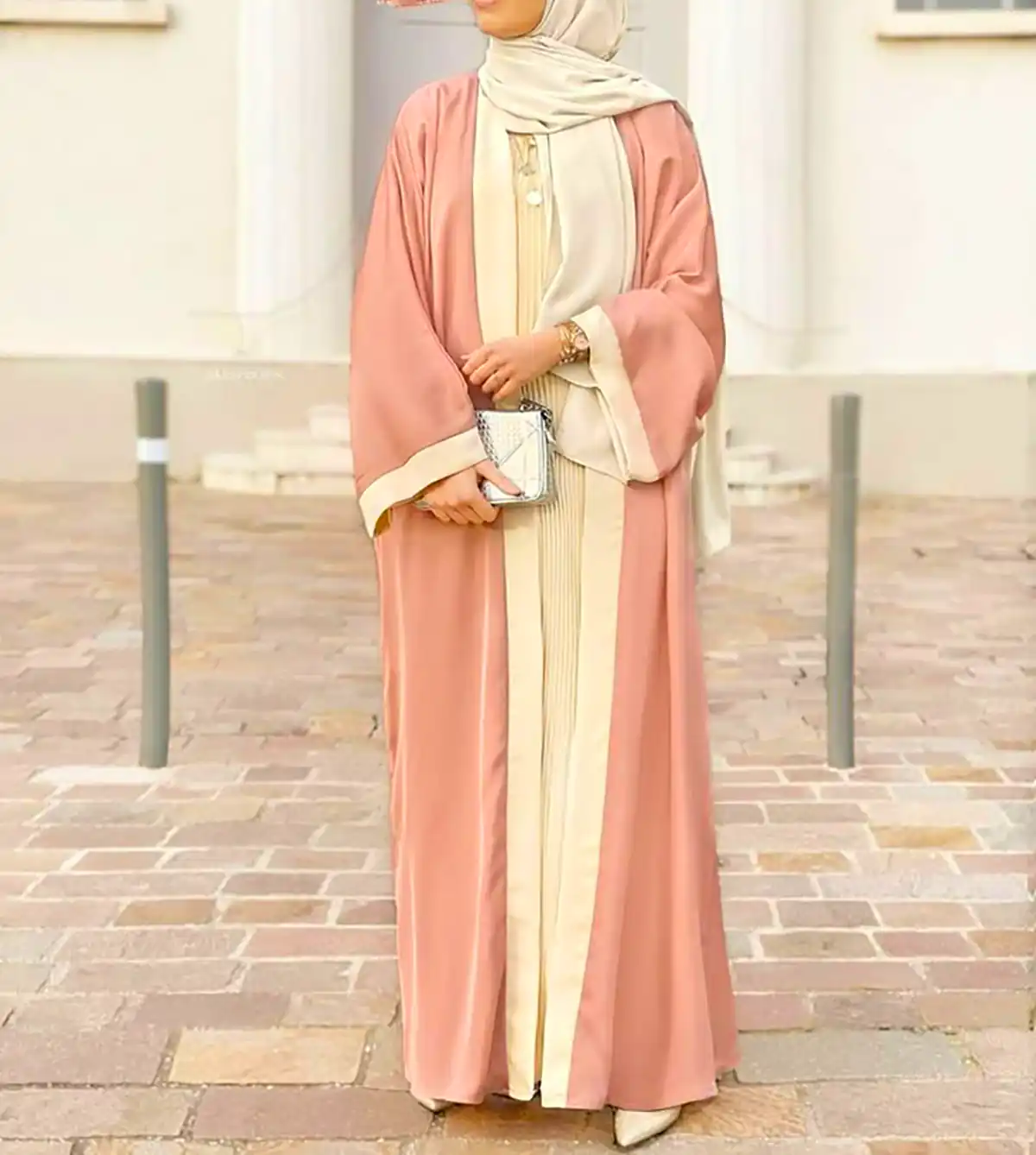 مانتو زنانه با طراحی خاص