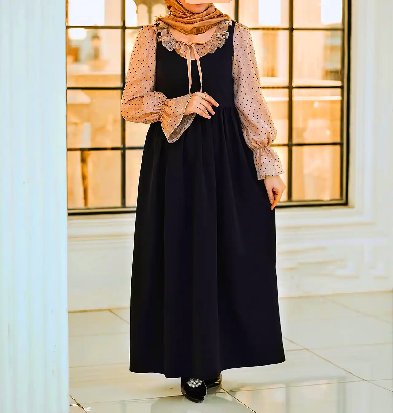 مانتو پوشیده با دوخت ظریف مزونی