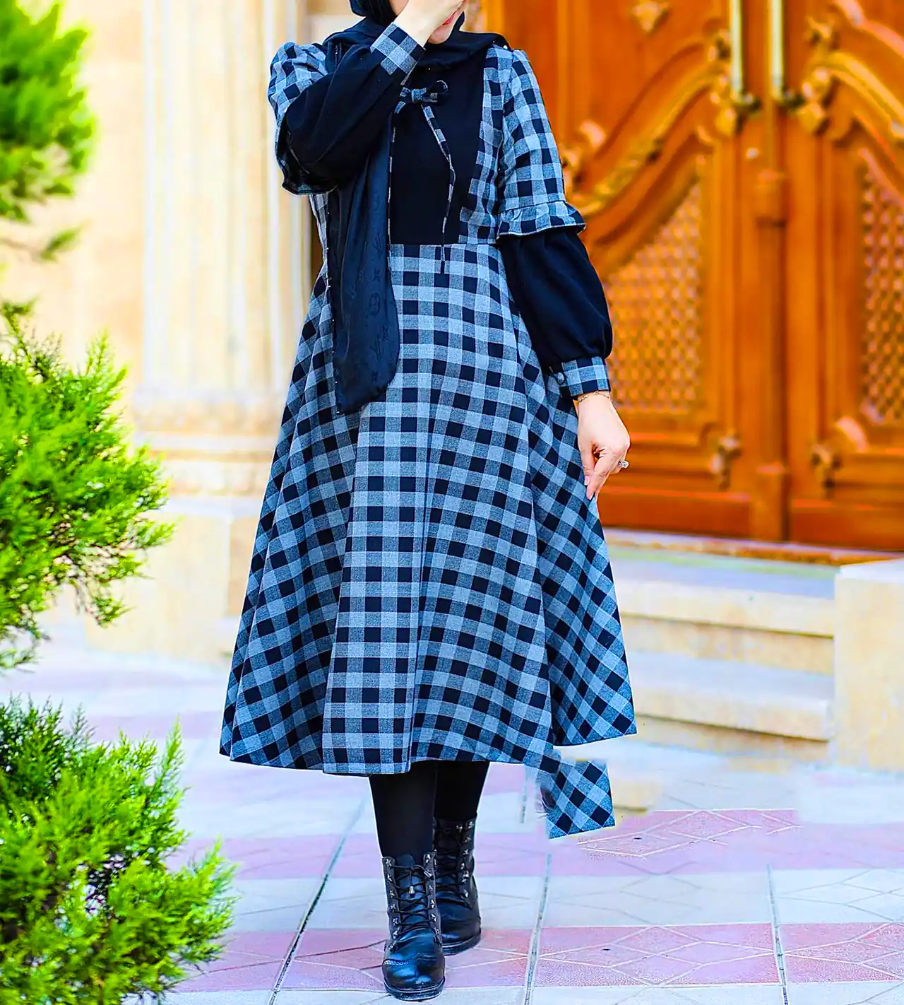 مانتو پوشیده با دوخت ظریف مزونی