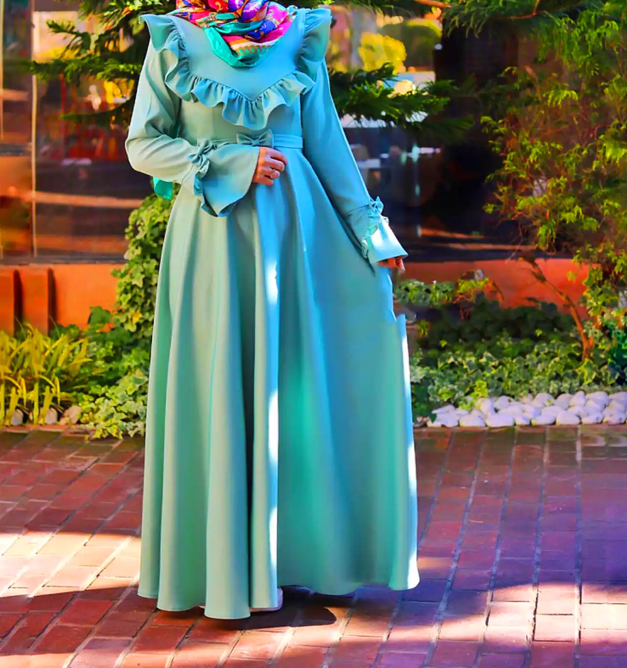 مانتو پوشیده با طراحی ایرانی اصیل