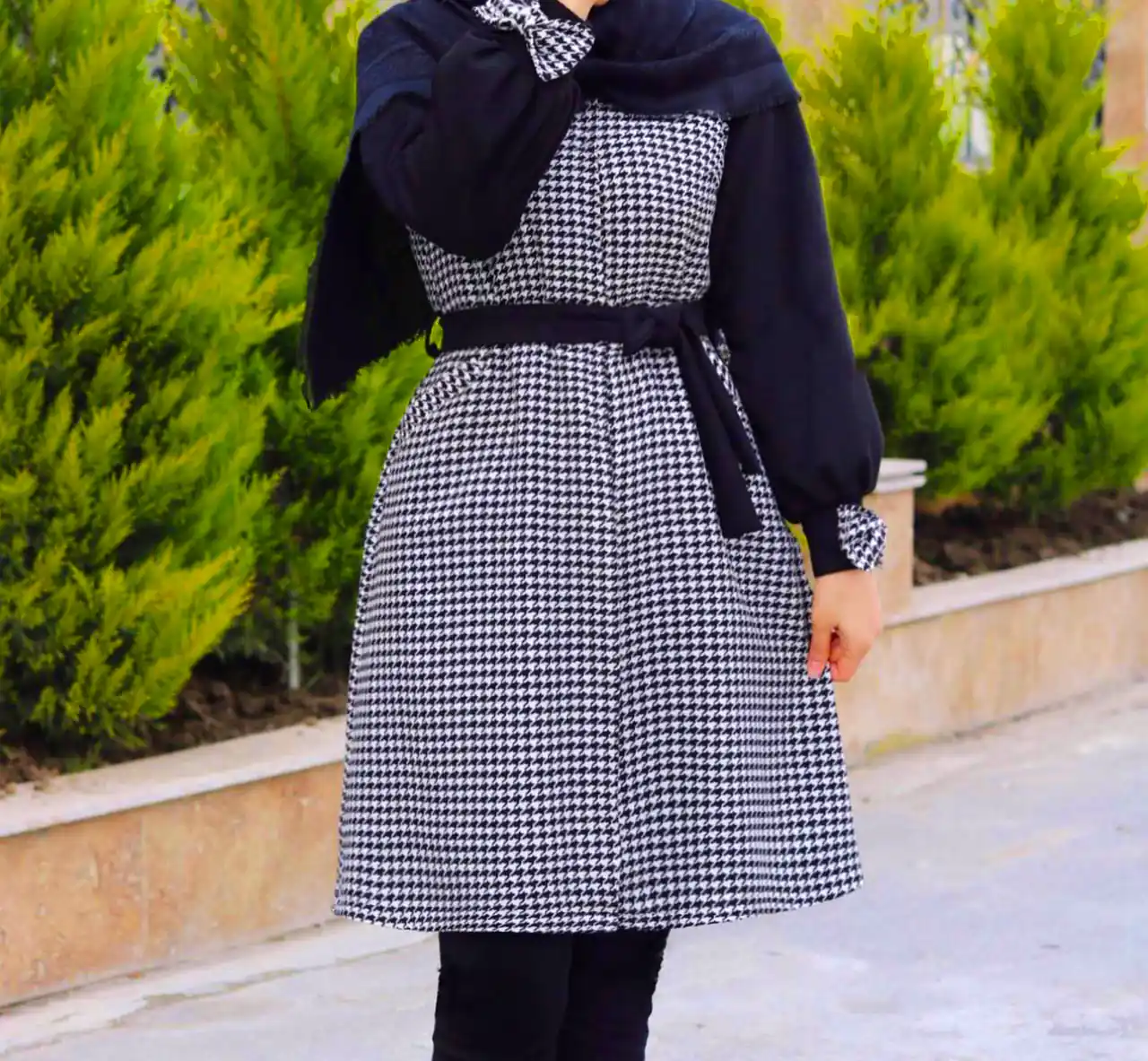 مانتو پوشیده با طراحی ایرانی اصیل