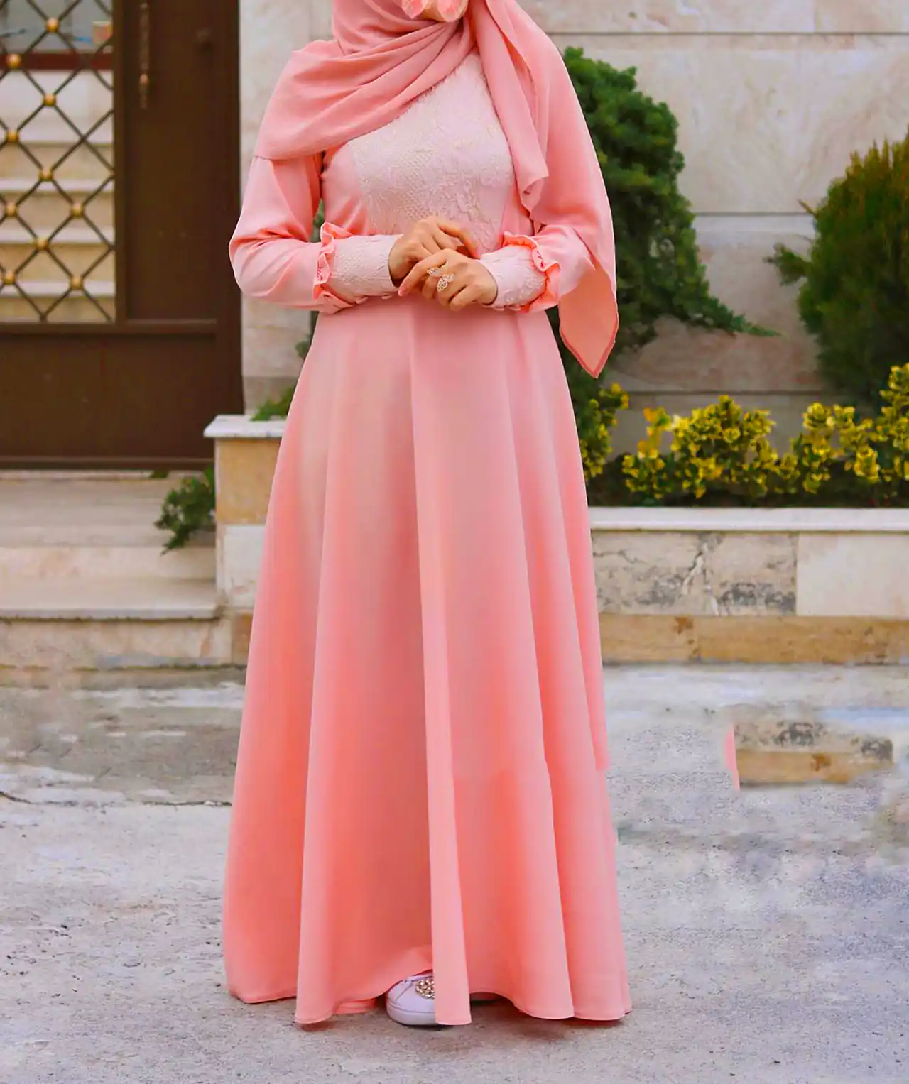 مانتو پوشیده با طراحی ایرانی اصیل