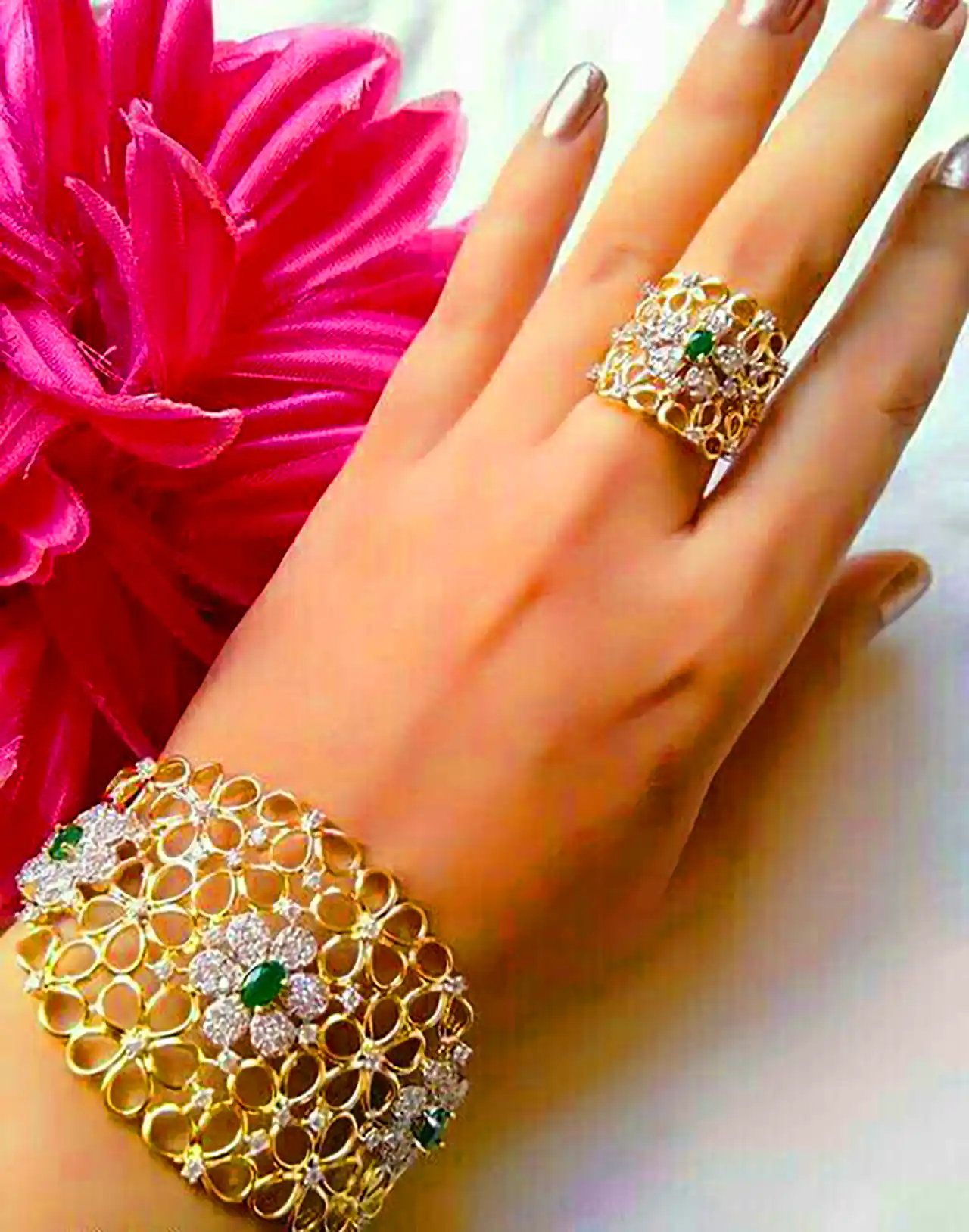 ست دستبند و انگشتر لاکچری 