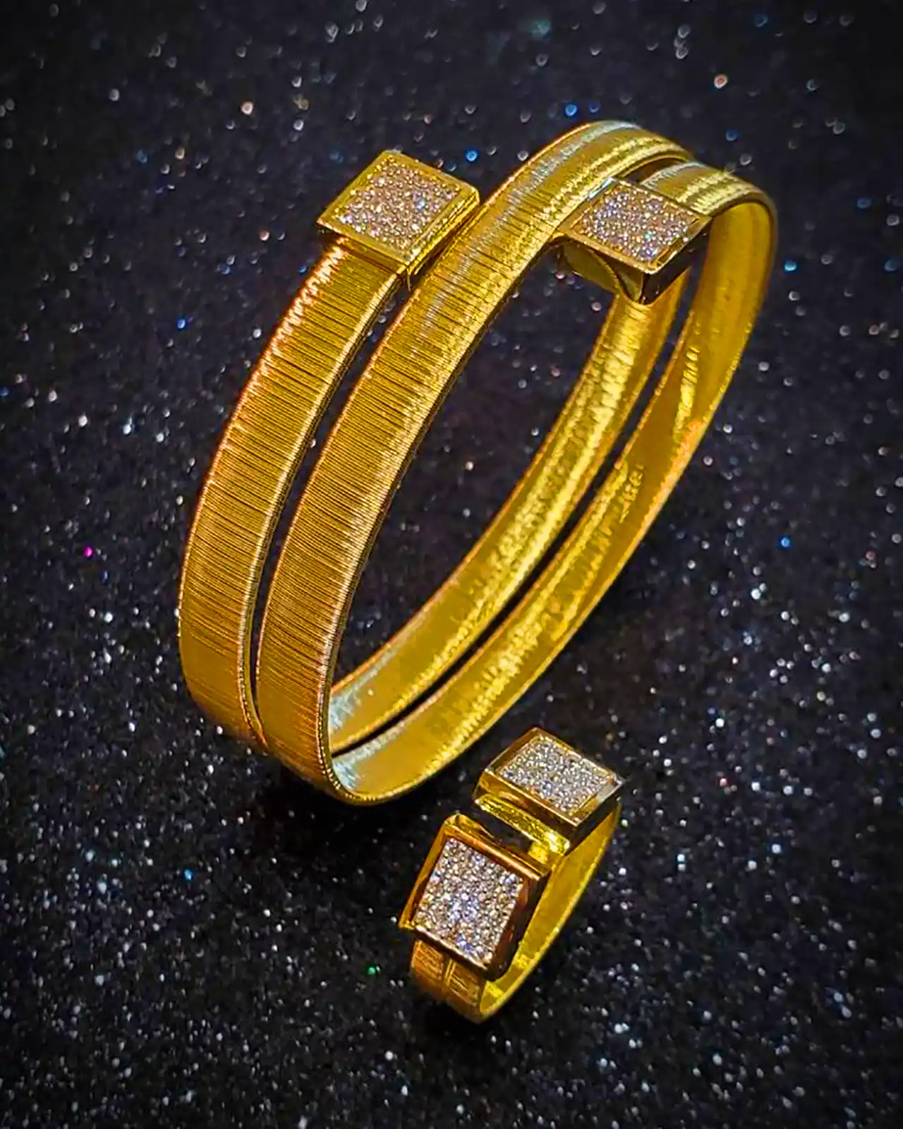 ست دستبند و انگشتر لاکچری 