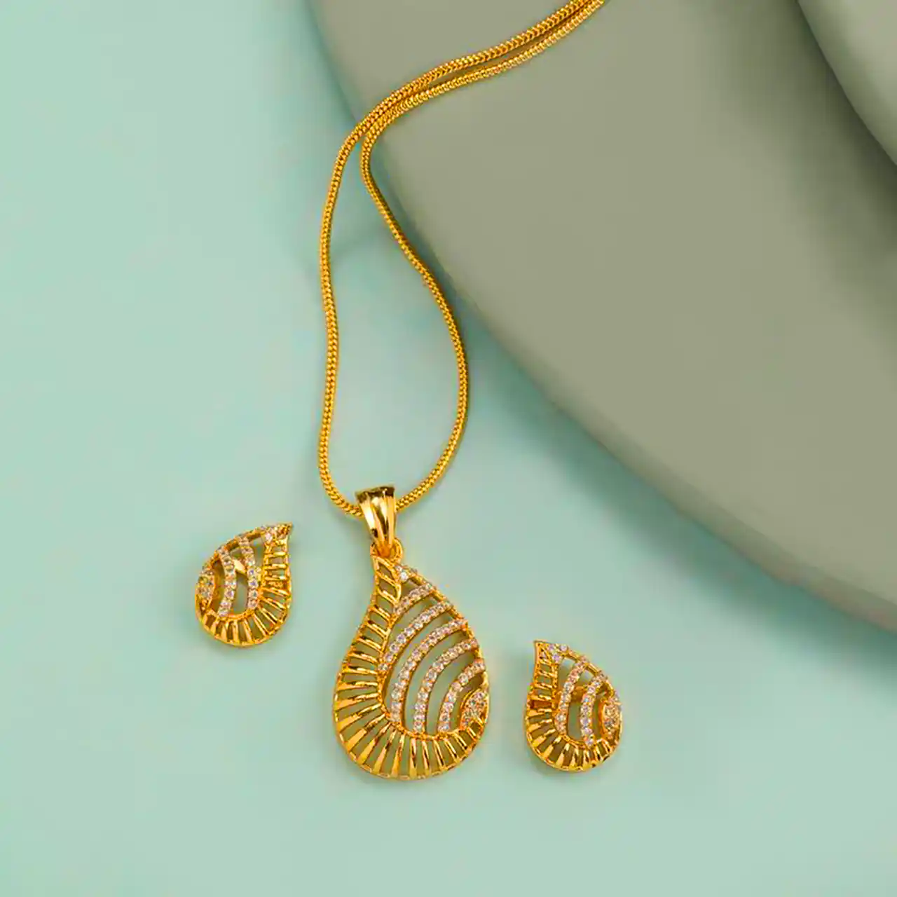 ست گردنبند و گوشواره شیک طلا