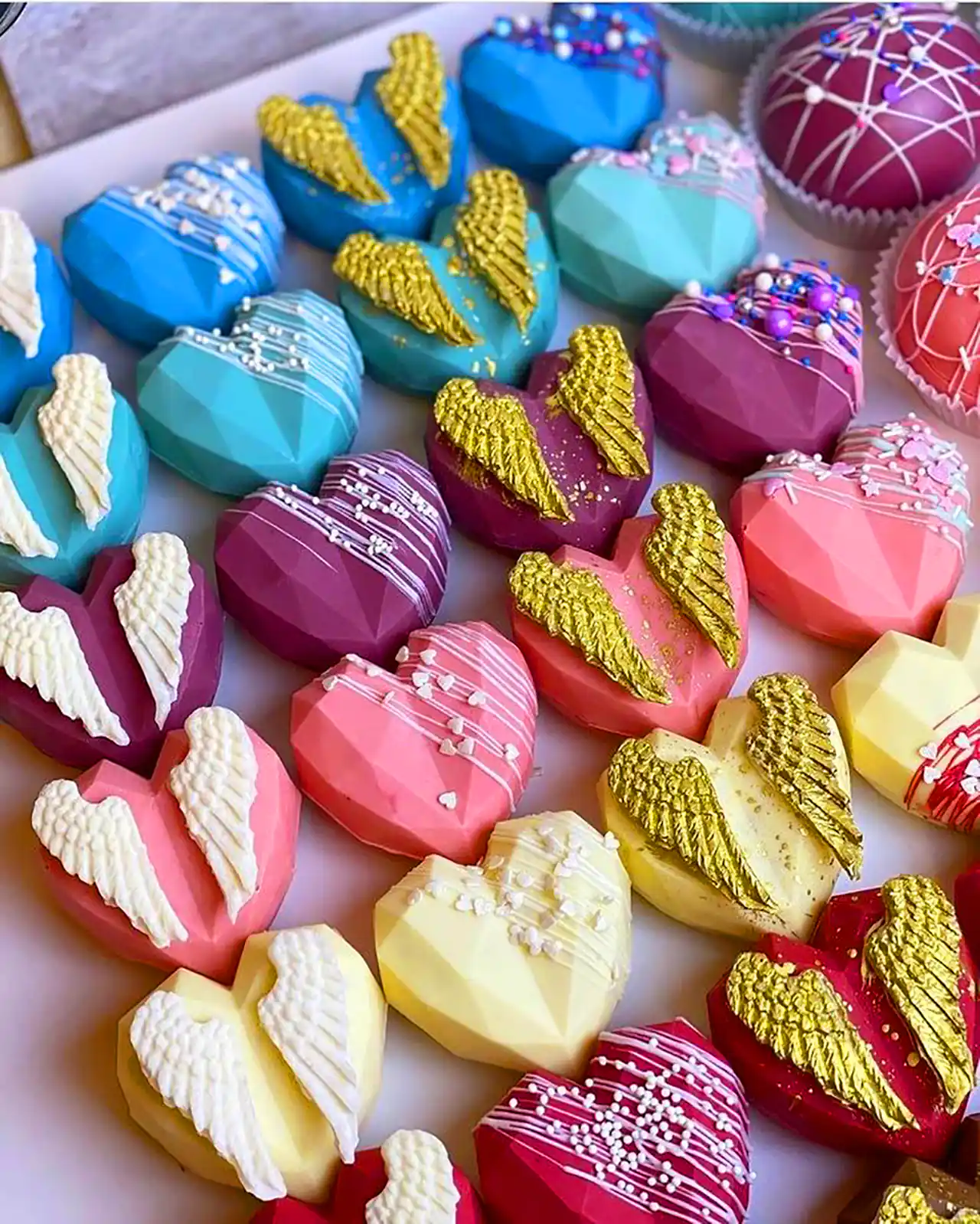 شکلات دستساز شیک هدیه