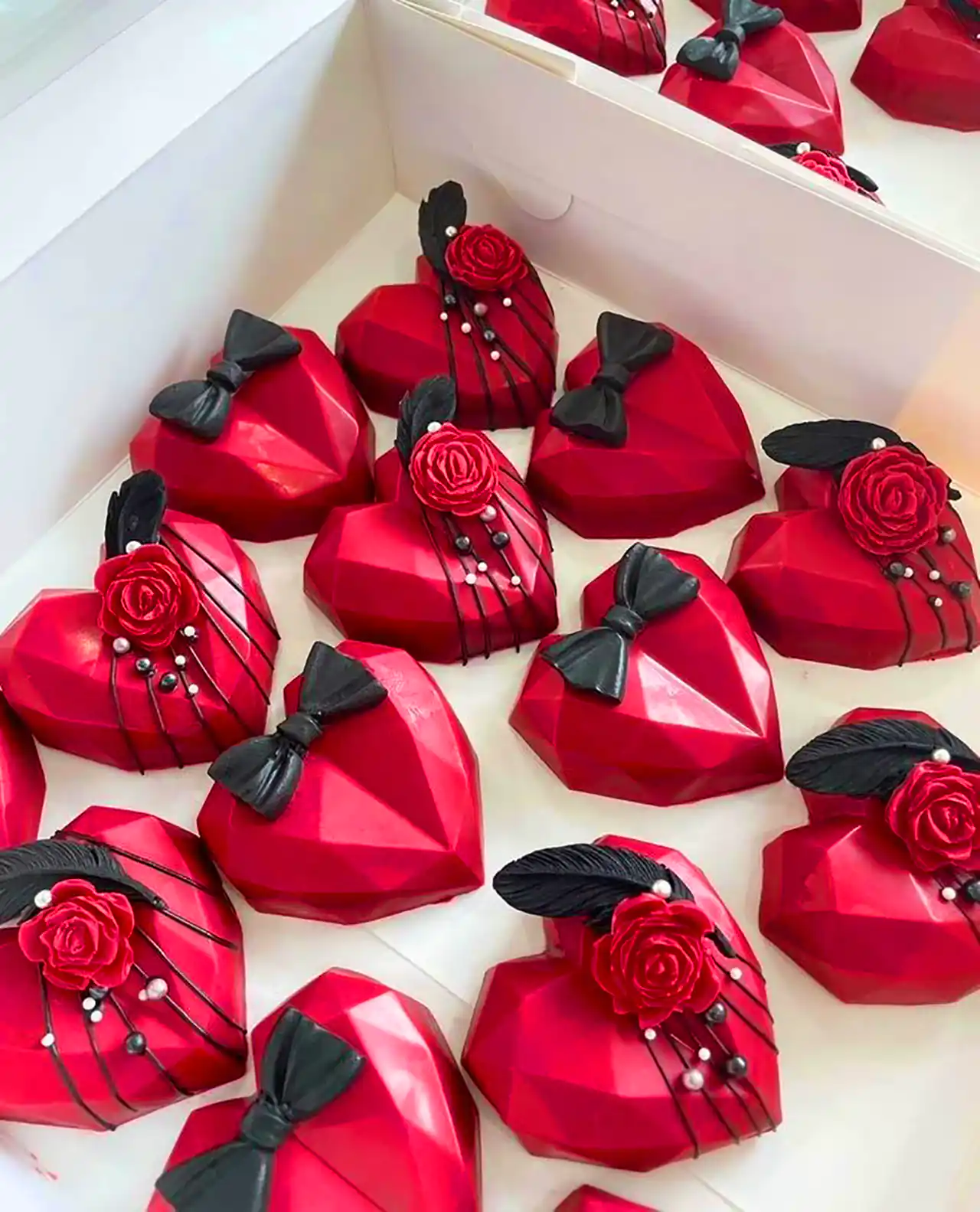 شکلات دستساز شیک هدیه